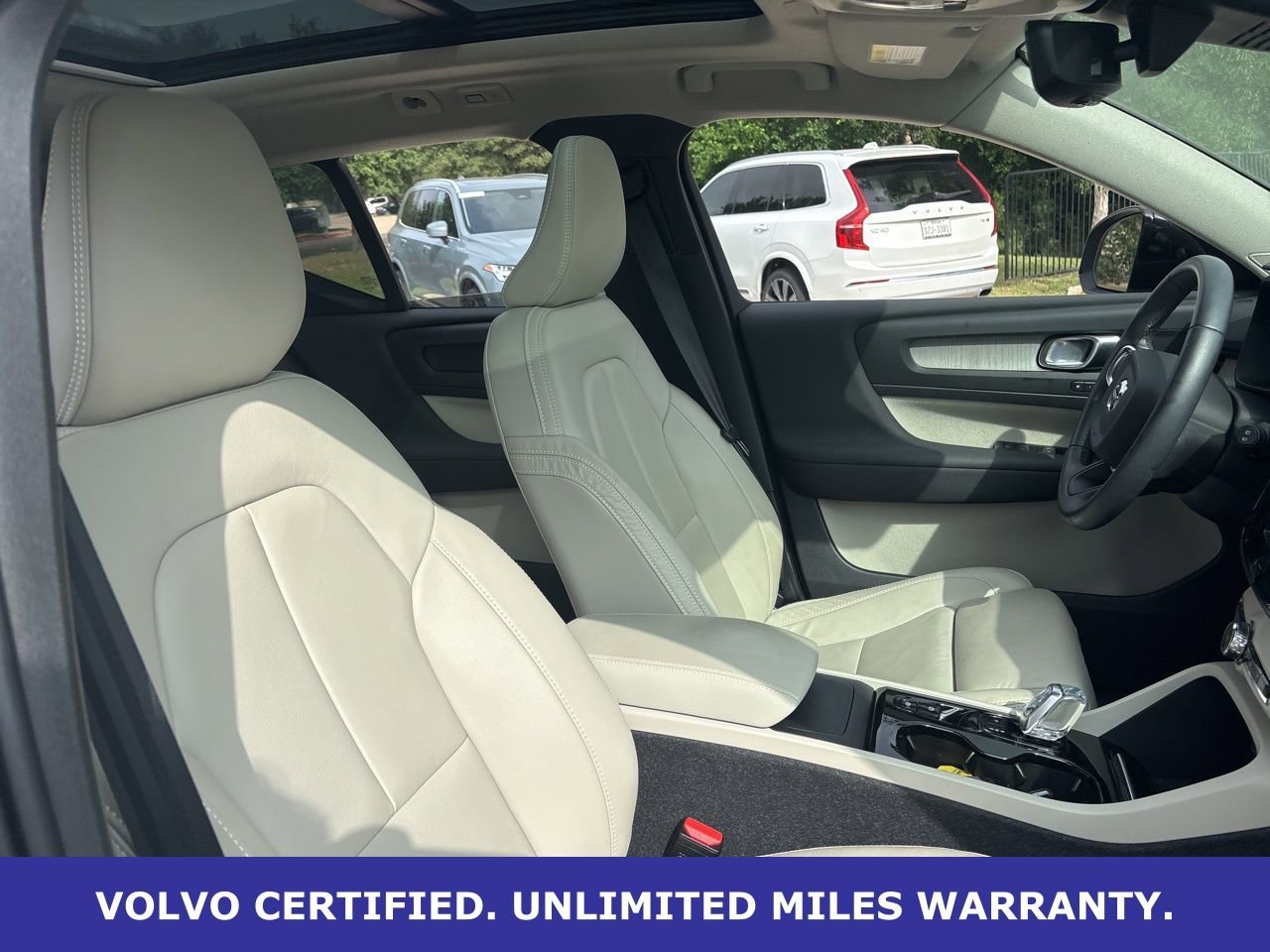 Certified 2023 Volvo XC40 B5 Plus w/ Climate Package AWD/4WD image 11