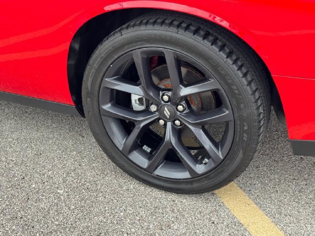 Used 2023 Dodge Challenger GT w/ Blacktop Package RWD image 9
