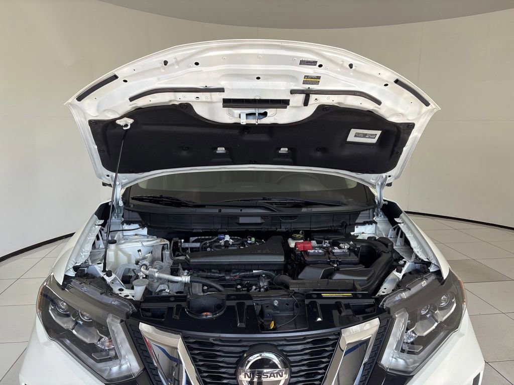 Used 2018 Nissan Rogue SL w/ Premium Package FWD image 13