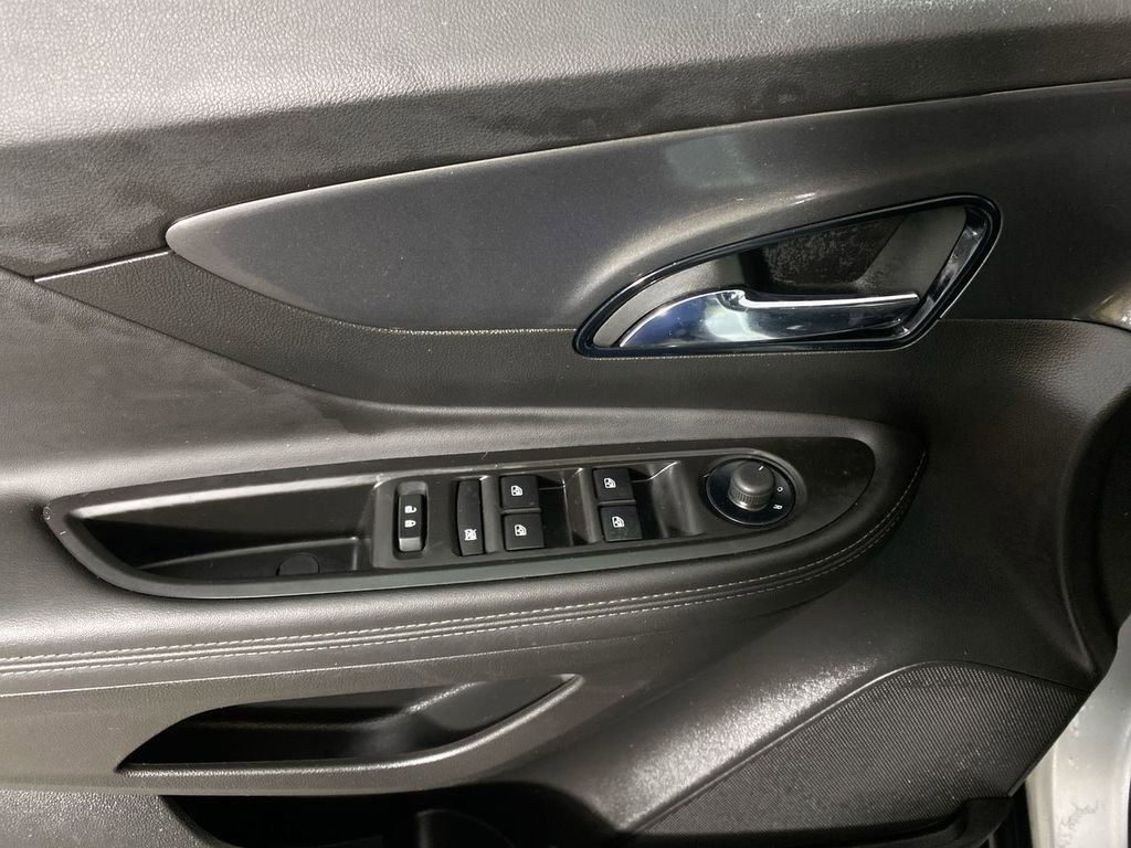 Used 2022 Buick Encore Preferred w/ Safety Package image 13