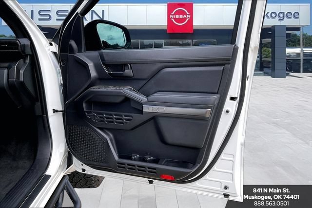 Used 2025 Toyota Tacoma TRD Sport AWD/4WD image 27