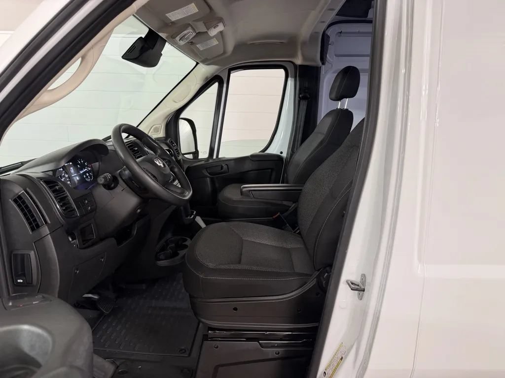 Used 2023 RAM ProMaster 2500 FWD image 12