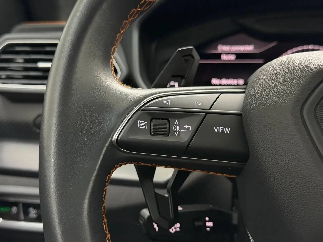 Used 2022 Lamborghini Urus AWD/4WD image 22