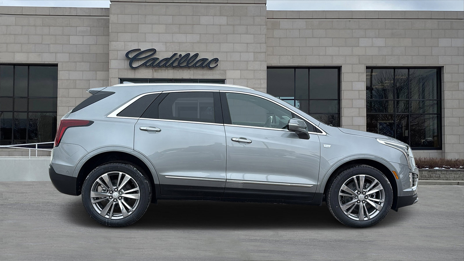 New 2026 Cadillac XT5 Premium Luxury w/ Driver Assist Package image 2