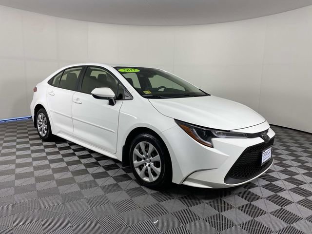 Used 2022 Toyota Corolla LE FWD image 1