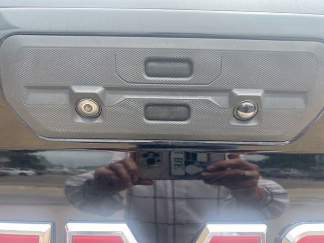 Used 2020 GMC Sierra 1500 SLT AWD/4WD image 11