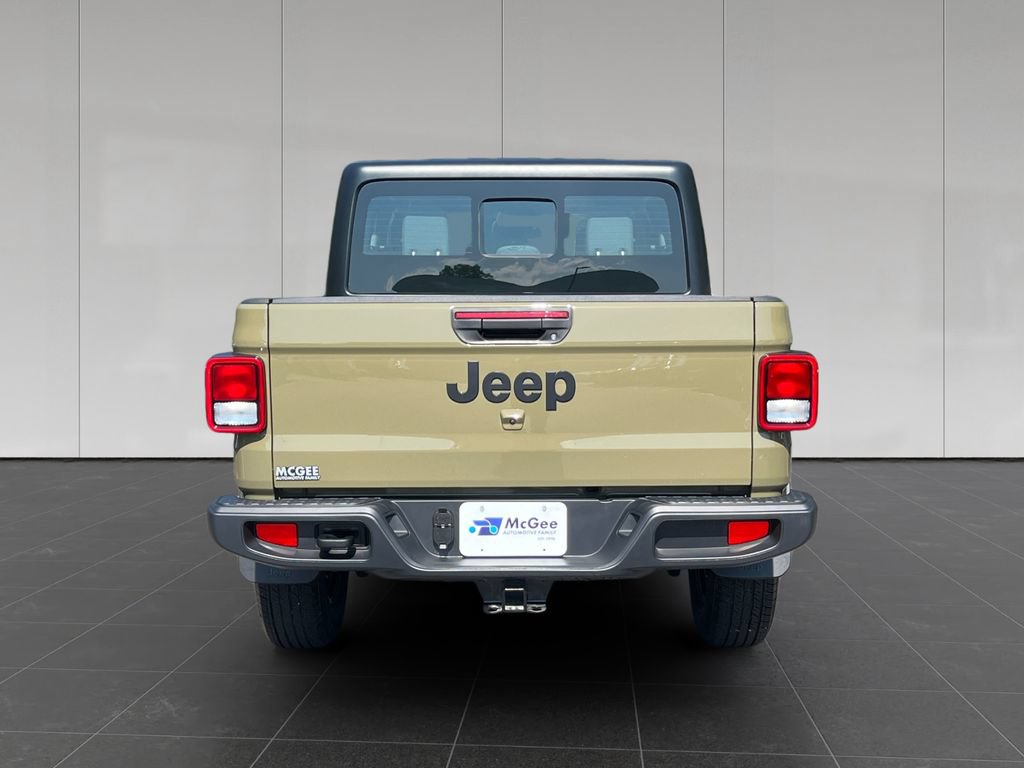 Used 2026 Jeep Gladiator Sport AWD/4WD image 4