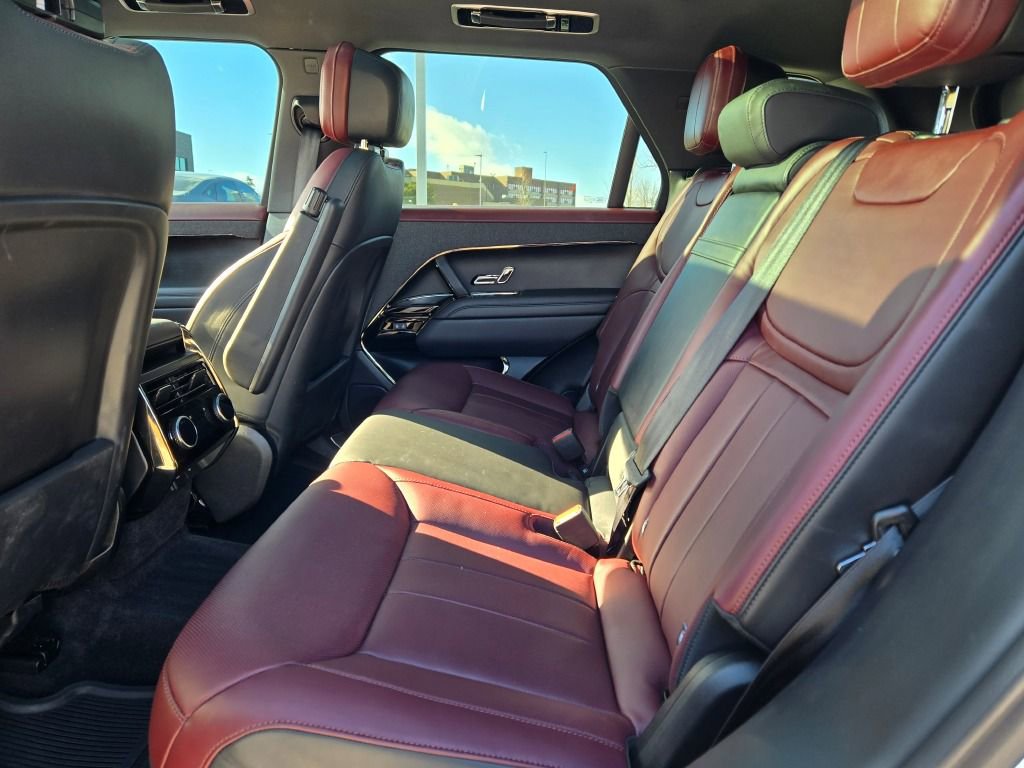 Used 2024 Land Rover Range Rover Sport Dynamic SE image 28