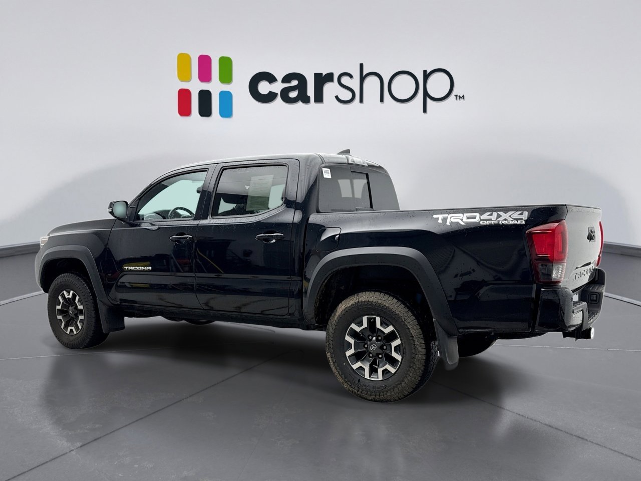 Used 2018 Toyota Tacoma TRD Off-Road image 3