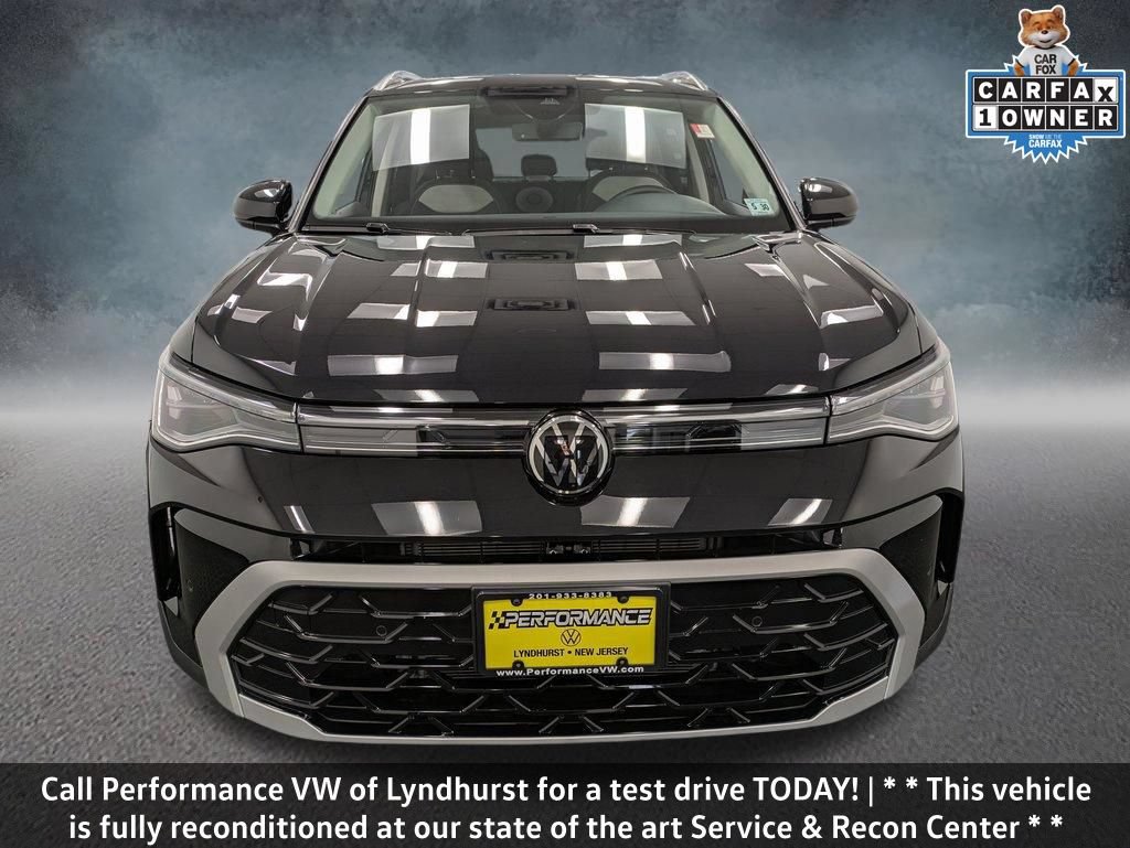 Used 2025 Volkswagen Taos SEL w/ Black Wheel Plus Package AWD/4WD image 2