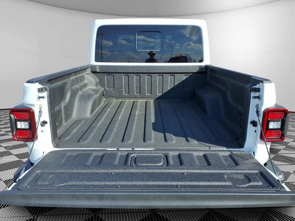 New 2026 Jeep Gladiator Sport AWD/4WD image 7