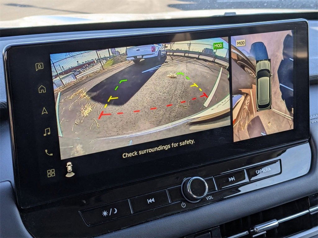 Used 2025 Mitsubishi Outlander SE image 28