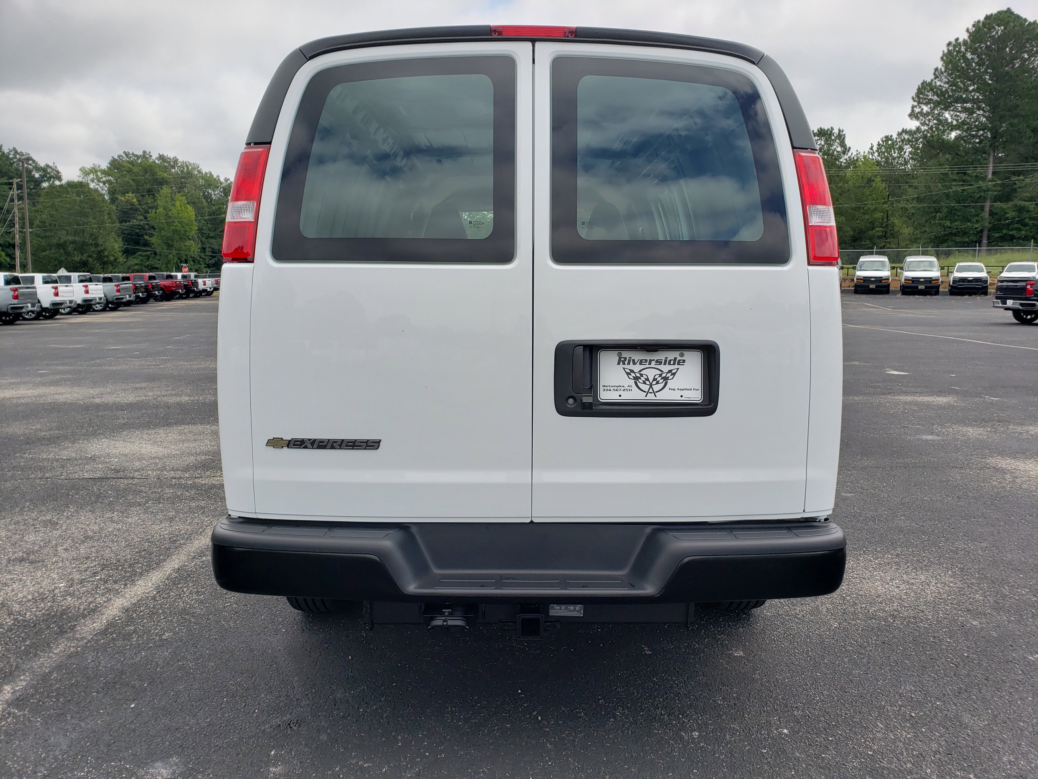 New 2025 Chevrolet Express 2500 w/ Driver Convenience Package image 9