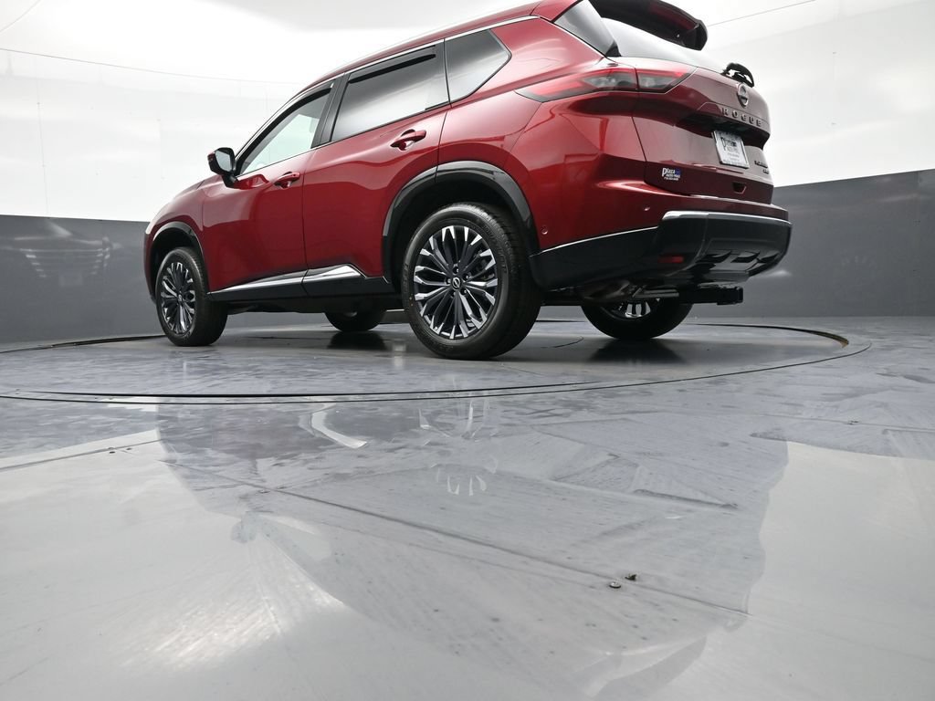 Used 2026 Nissan Rogue Platinum w/ Tech Package AWD/4WD image 32