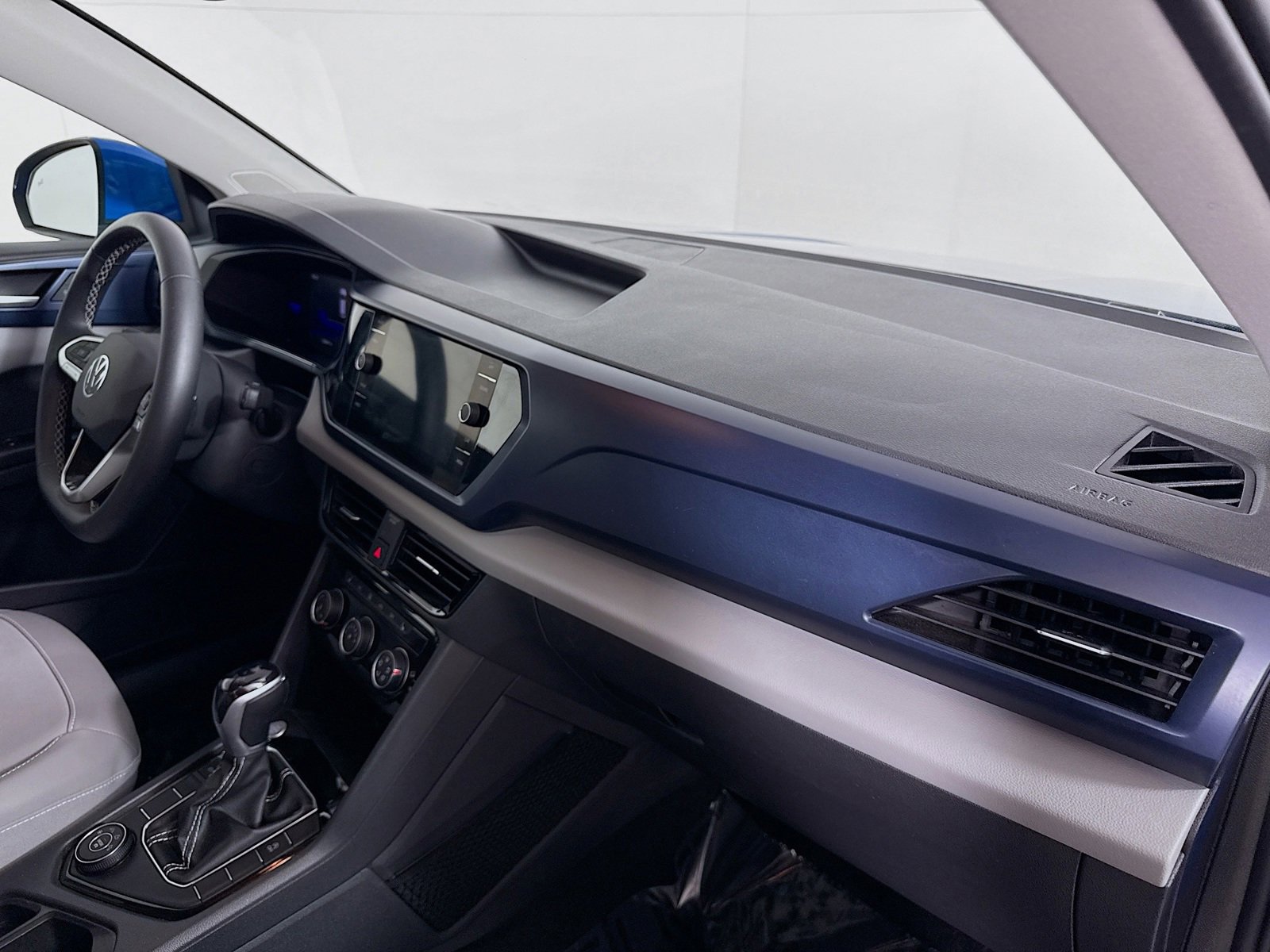 Certified 2023 Volkswagen Taos SE image 27