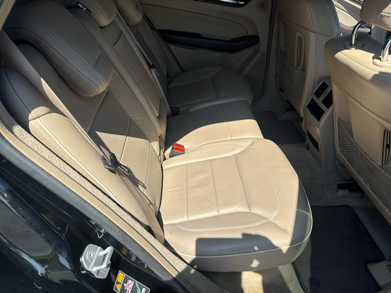 Used 2014 Mercedes-Benz ML 350 BlueTEC 4MATIC image 10