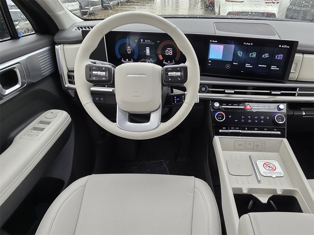 Used 2025 Hyundai Santa Fe SEL image 8