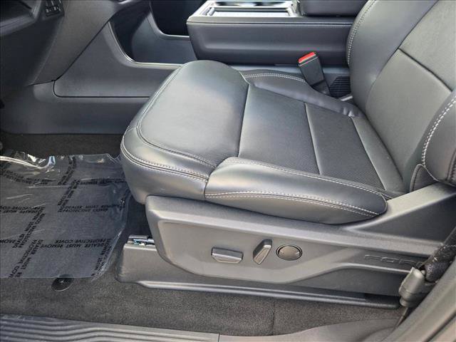 New 2026 Ford Expedition Max Platinum w/ Stealth Appearance Package AWD/4WD image 4