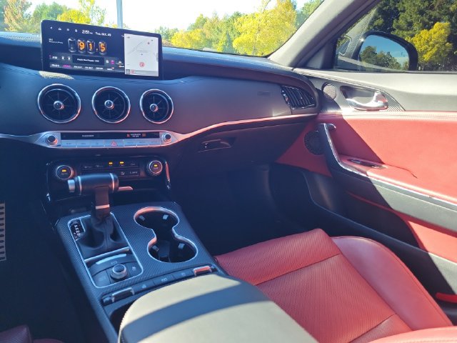 Used 2023 Kia Stinger GT-Line w/ Sun & Sound Package AWD/4WD image 10