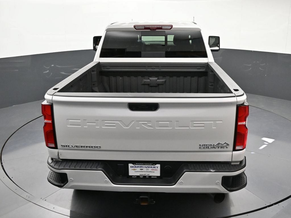 Certified 2025 Chevrolet Silverado 3500 High Country w/ High Country Premium Package AWD/4WD image 18