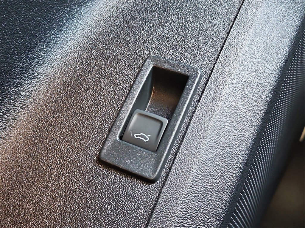 New 2025 Audi Q5 Premium Plus image 15