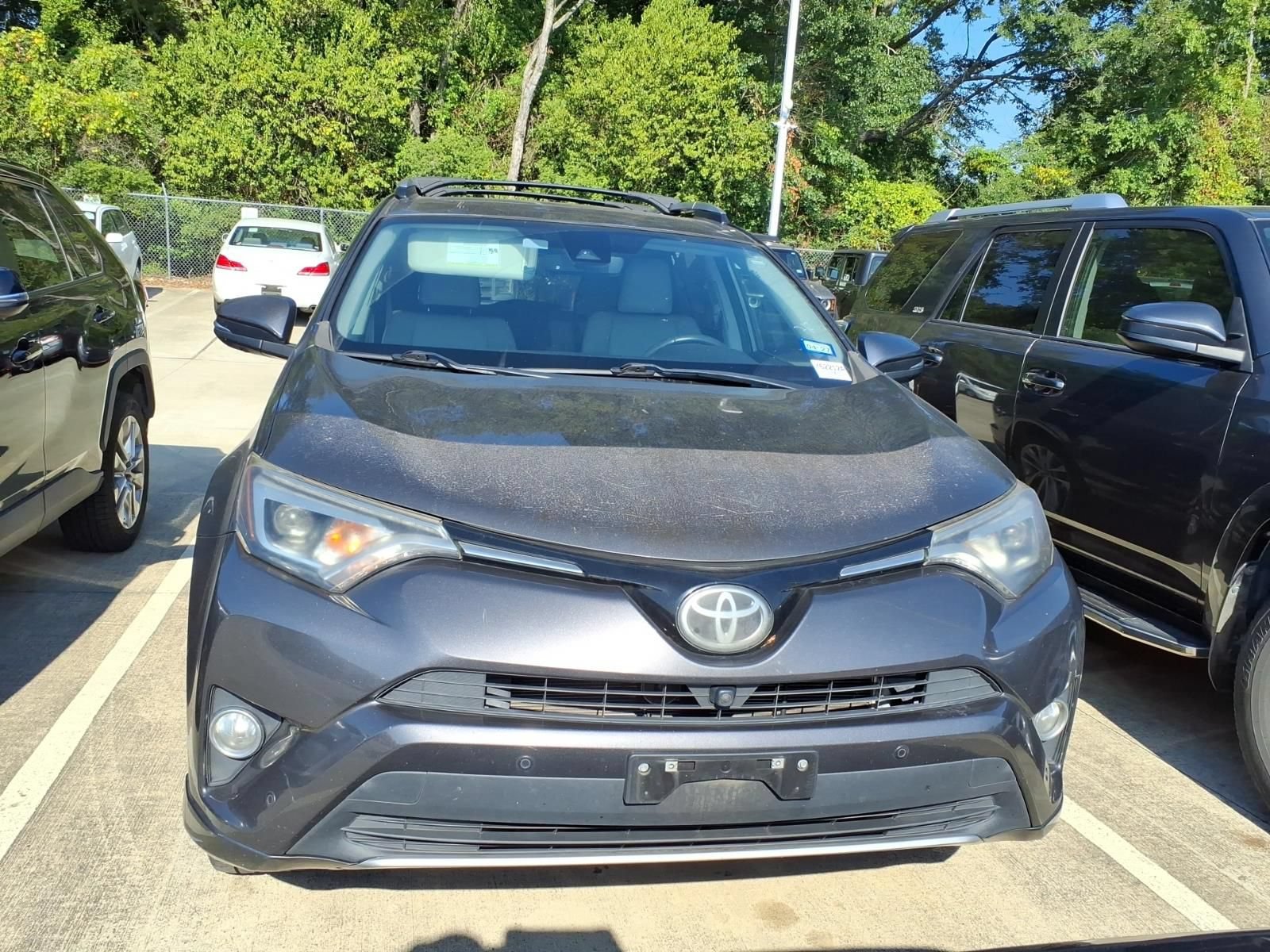 Used 2017 Toyota RAV4 Platinum AWD/4WD image 3