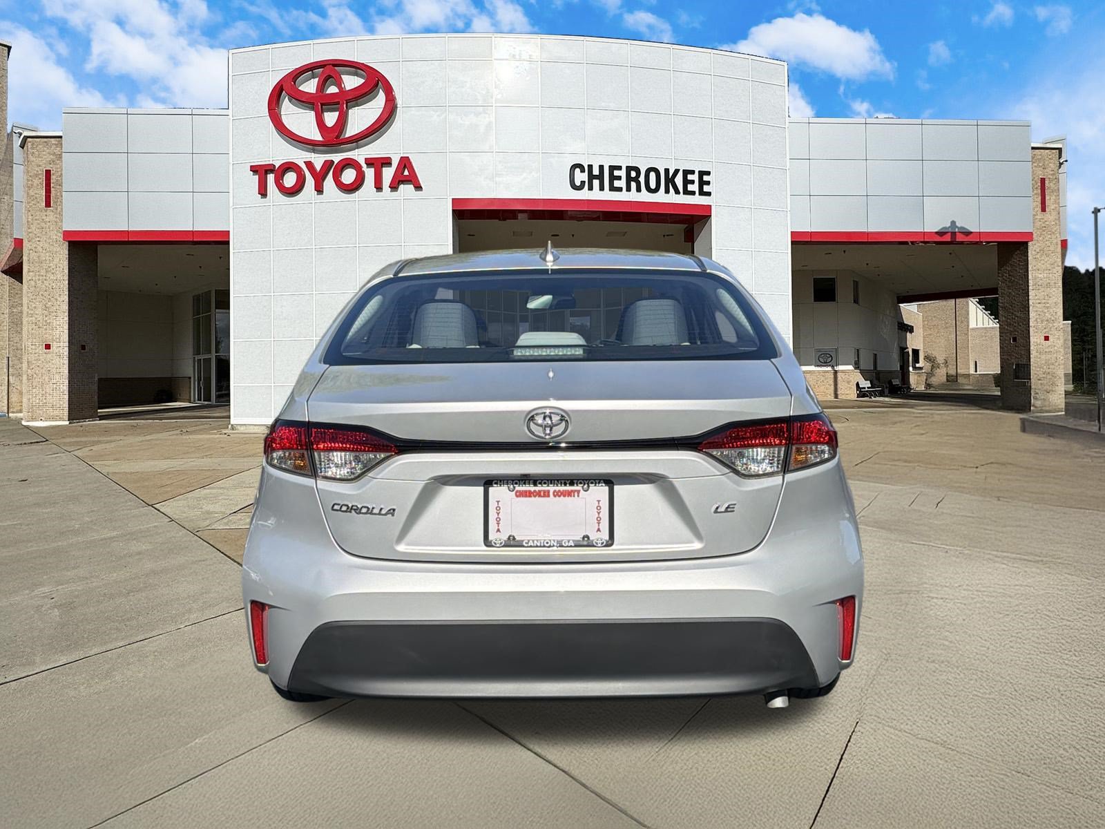 Used 2024 Toyota Corolla LE FWD image 4