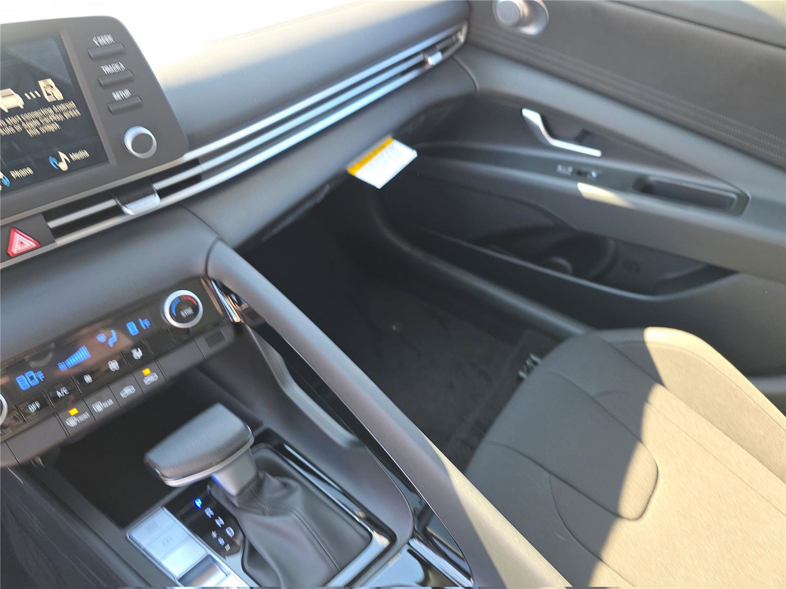 New 2026 Hyundai Elantra Blue image 21