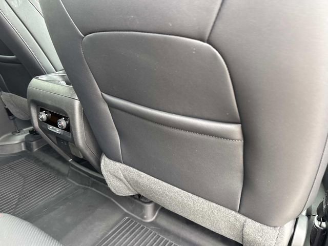 Used 2025 Chevrolet Traverse Z71 w/ Driver Confidence Package image 27