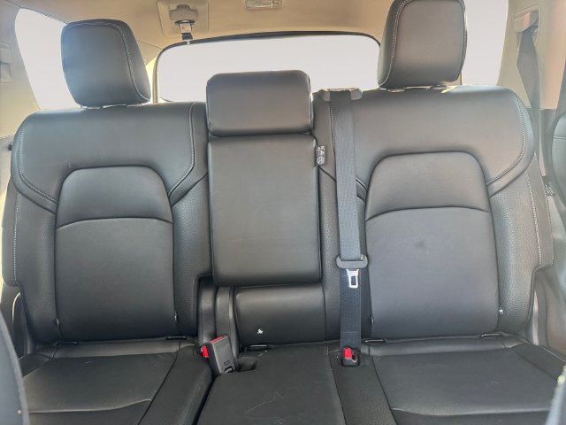 Used 2024 Nissan Pathfinder SL AWD/4WD image 11
