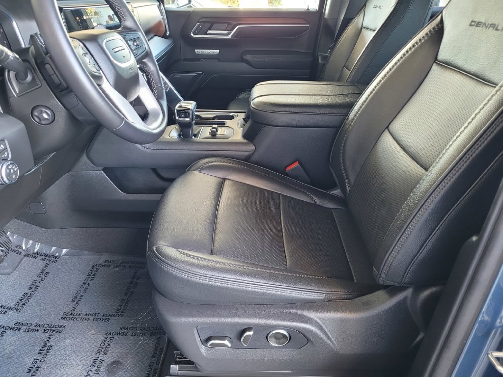 Used 2026 GMC Sierra 1500 Denali AWD/4WD image 12