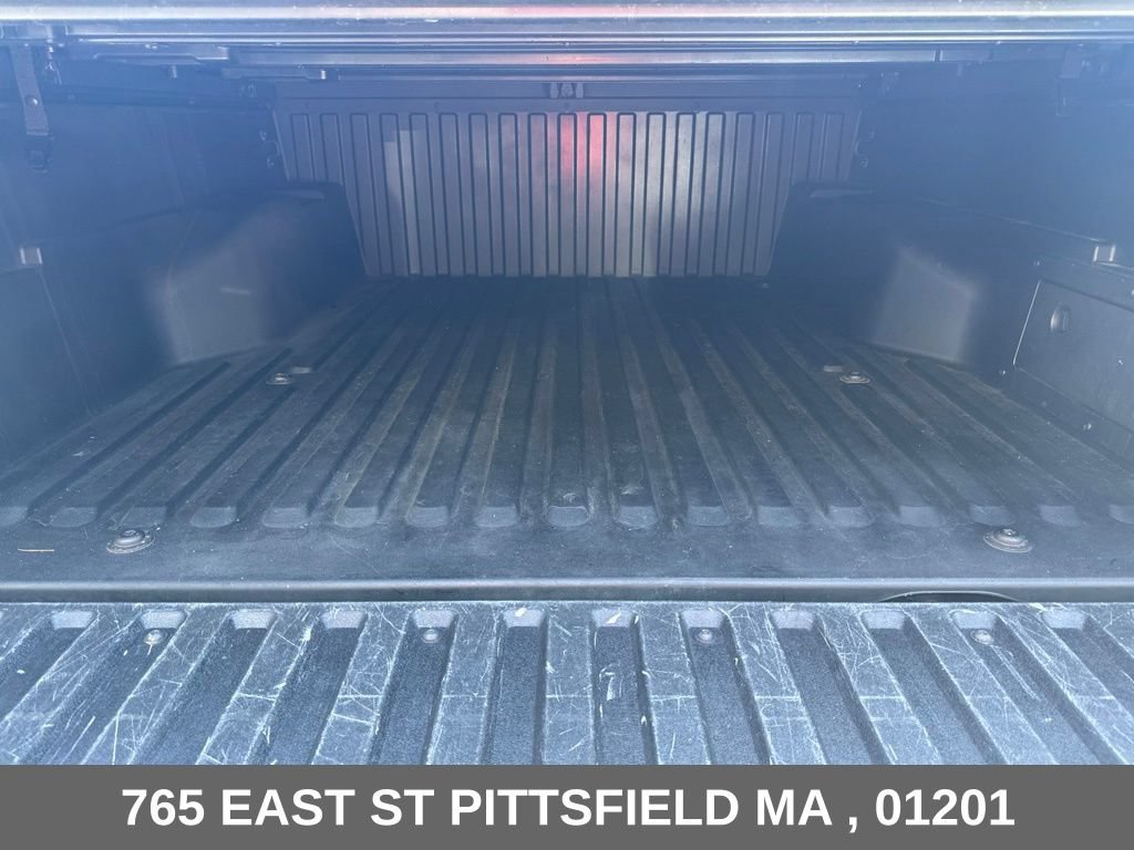 Used 2021 Toyota Tacoma SR5 AWD/4WD image 16
