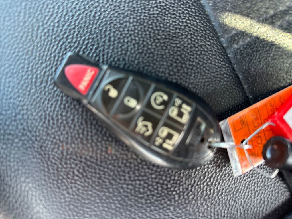 Used 2017 Dodge Grand Caravan GT image 34