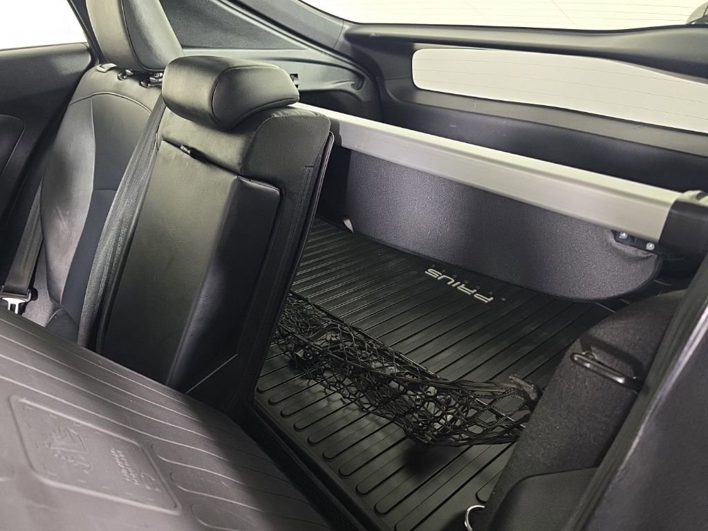 Used 2019 Toyota Prius XLE image 29