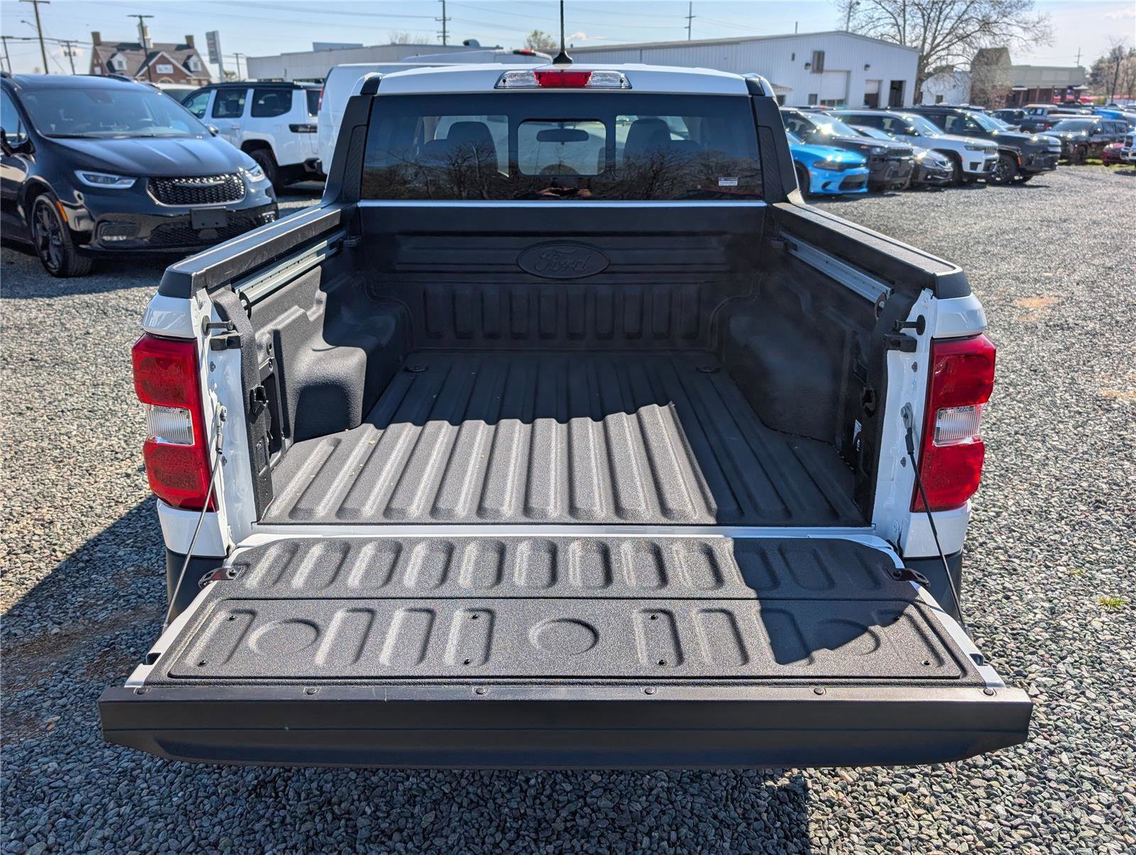 Used 2024 Ford Maverick Lariat image 12