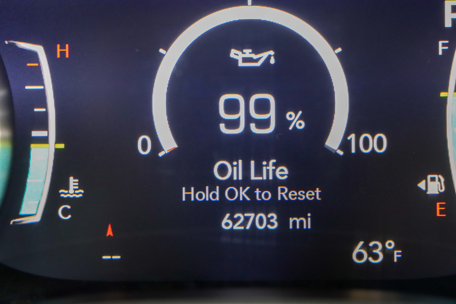 Used 2023 Chrysler Pacifica Touring-L FWD image 16
