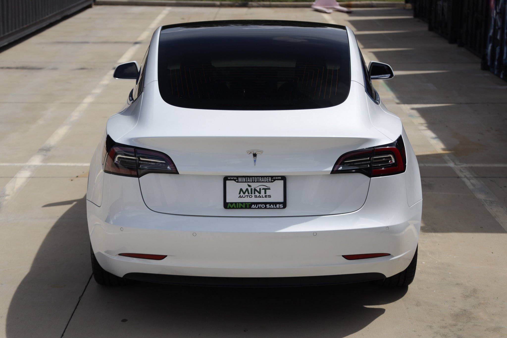 Used 2020 Tesla Model 3 Standard Range Plus RWD image 14