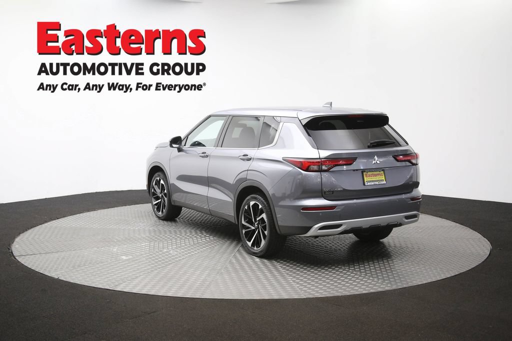 Used 2024 Mitsubishi Outlander SE AWD/4WD image 65