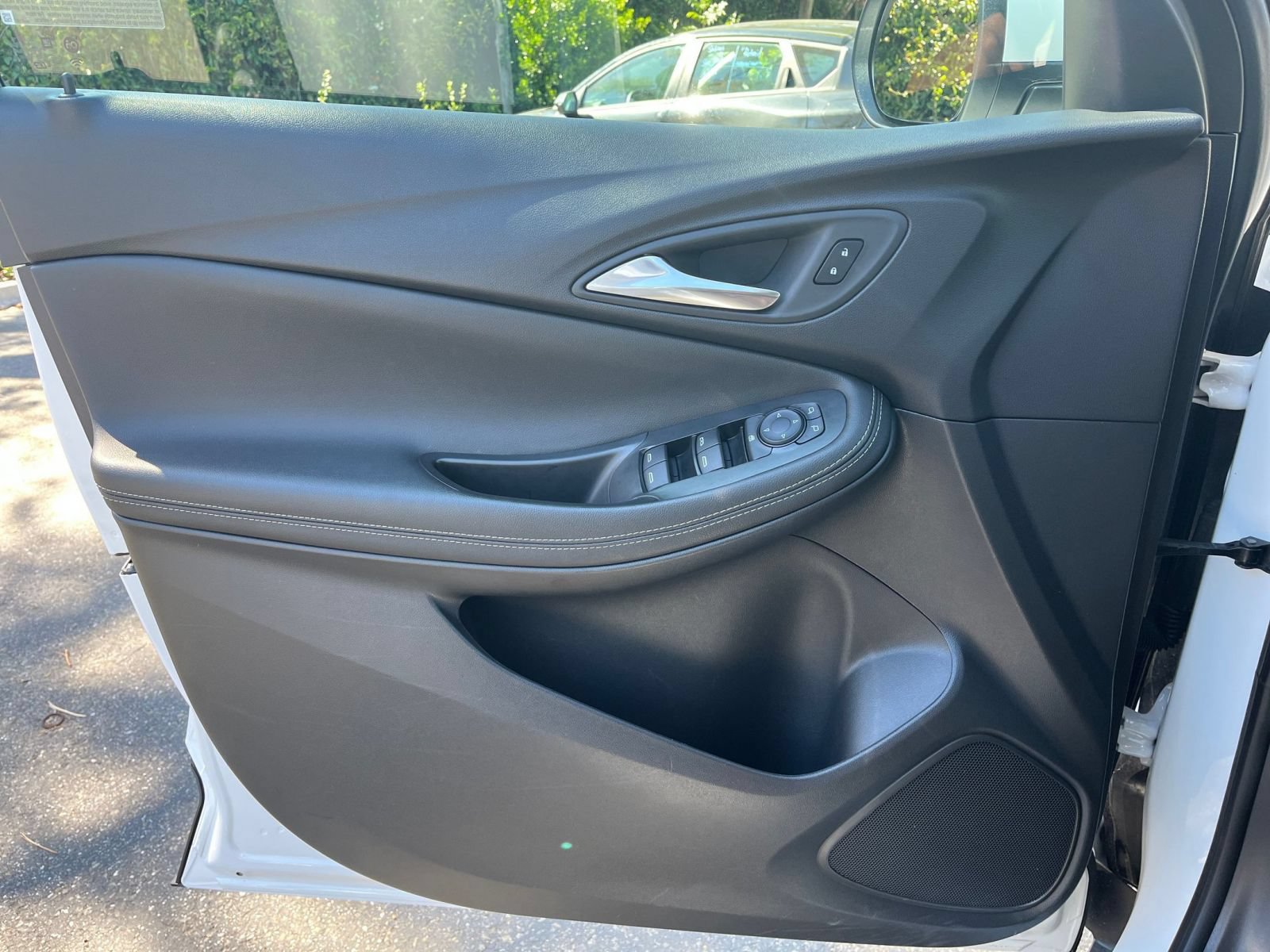 Used 2025 Buick Encore GX Preferred FWD image 18