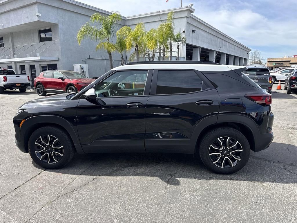 Used 2025 Chevrolet TrailBlazer ACTIV w/ Driver Confidence Package image 6