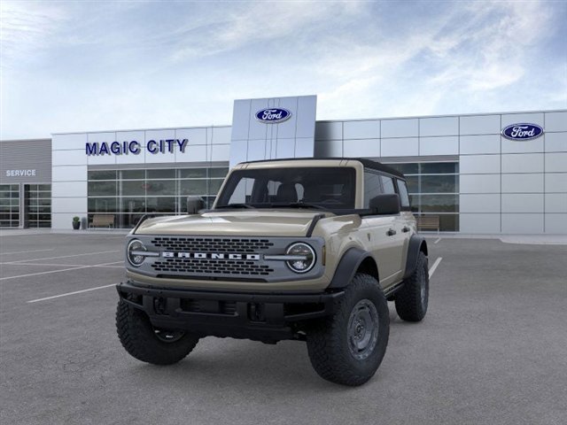 New 2025 Ford Bronco Badlands w/ Sasquatch Package image 2