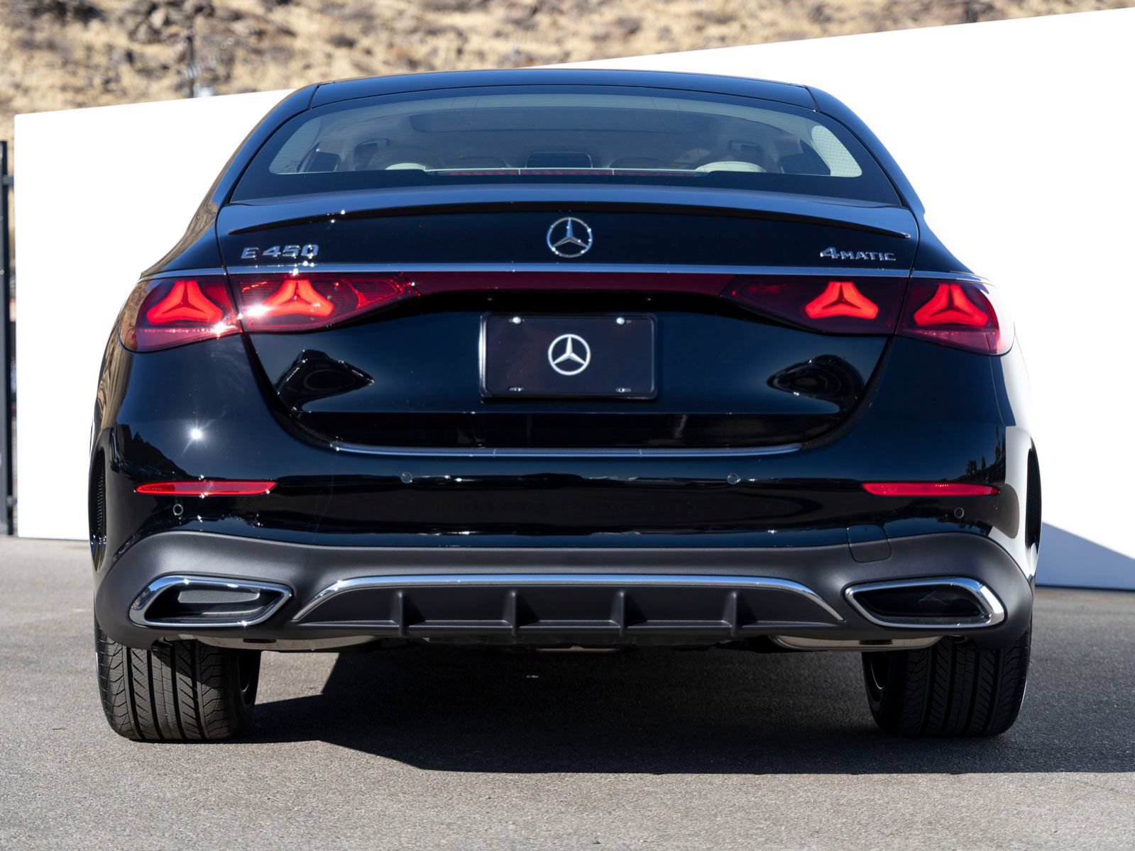 New 2027 Mercedes-Benz E 450 4MATIC Sedan image 7