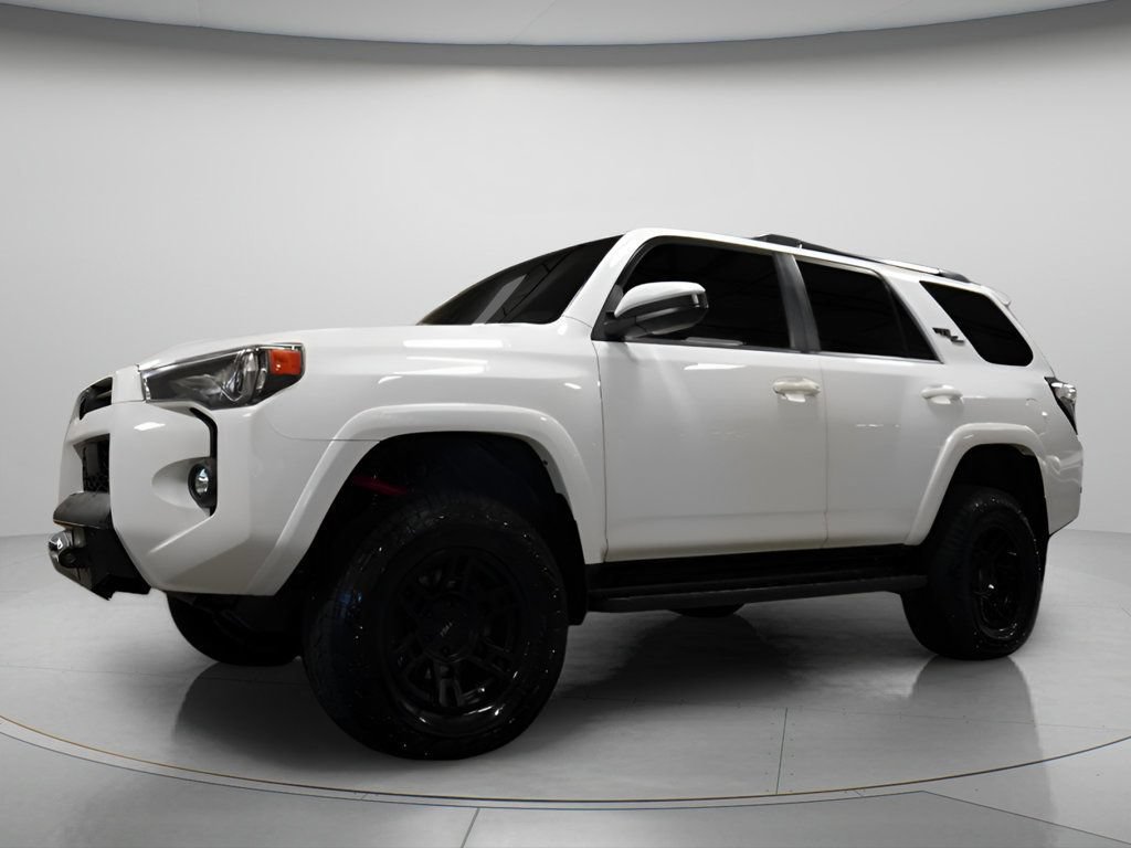 Used 2021 Toyota 4Runner TRD Off-Road AWD/4WD image 2