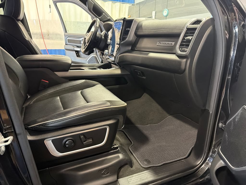 Used 2023 RAM 1500 Laramie AWD/4WD image 21