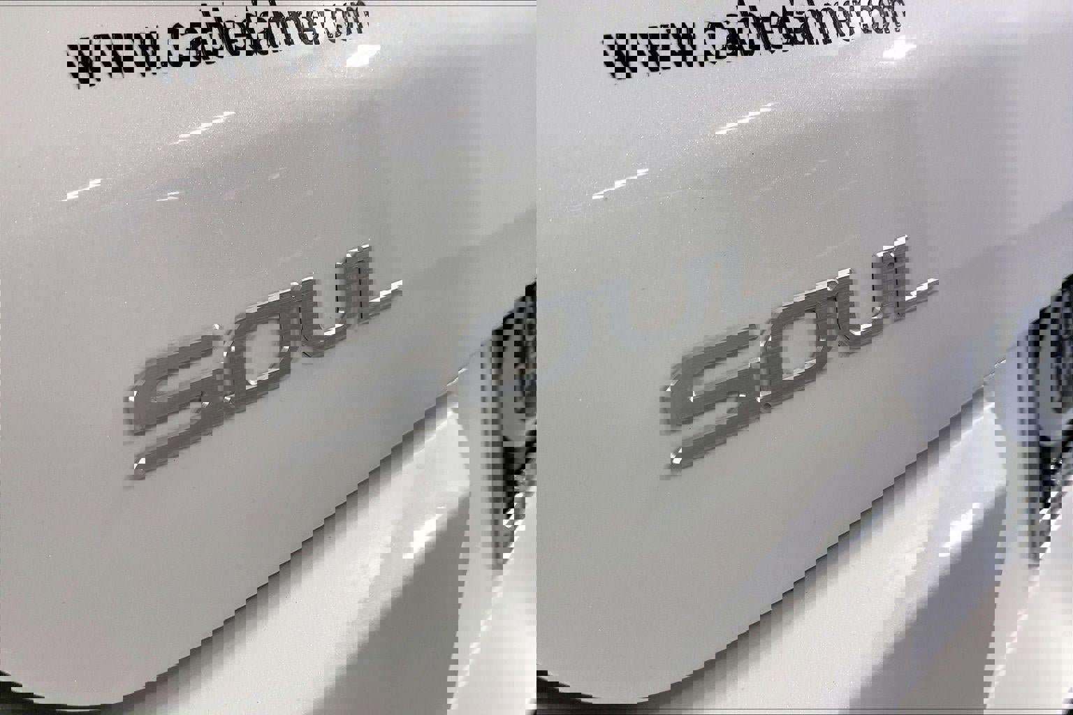 Certified 2025 Kia Soul LX image 8