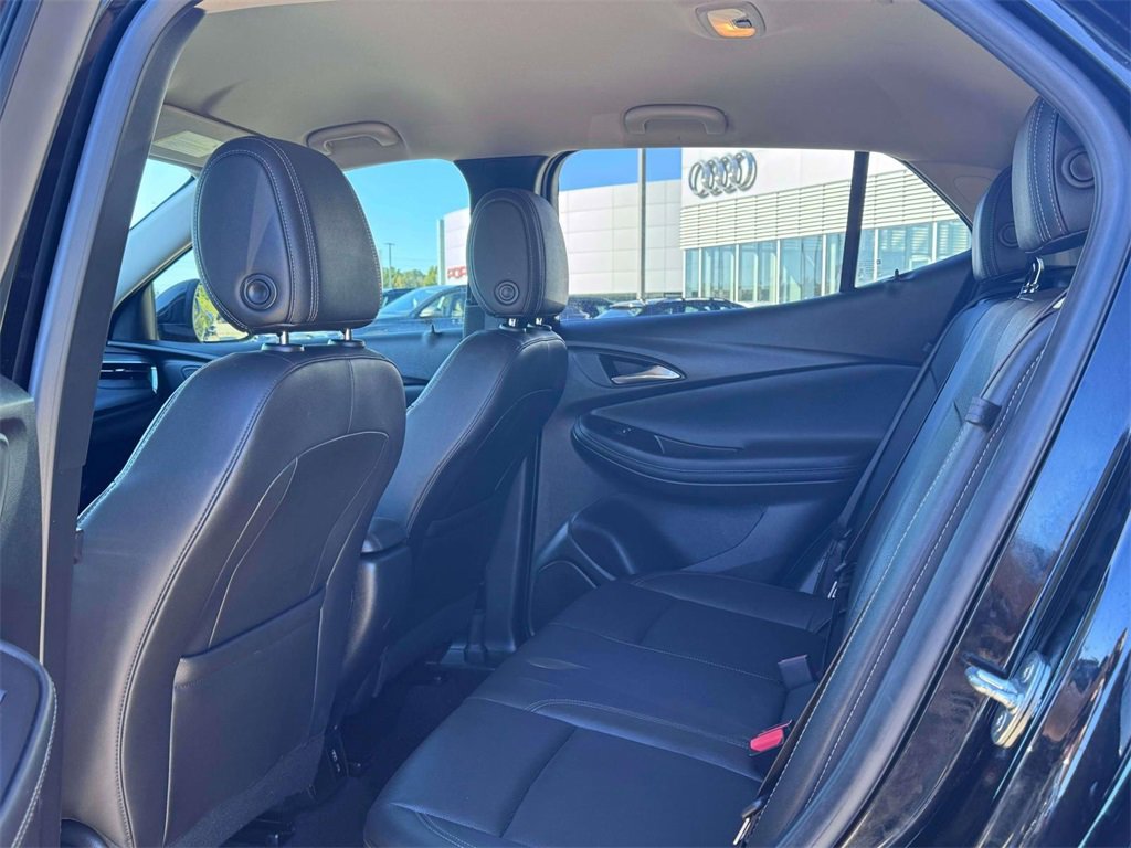 Used 2024 Buick Encore GX Sport Touring image 19