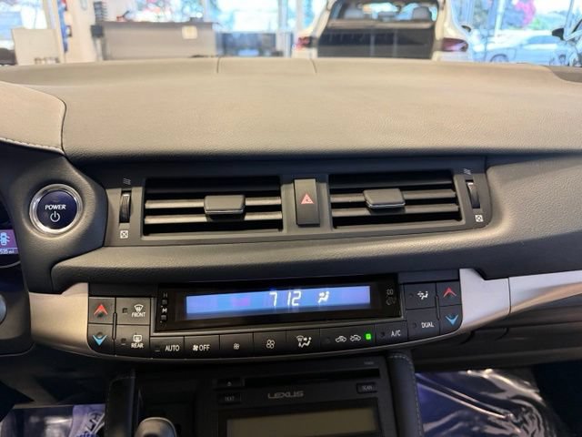 Used 2016 Lexus CT 200h FWD image 16