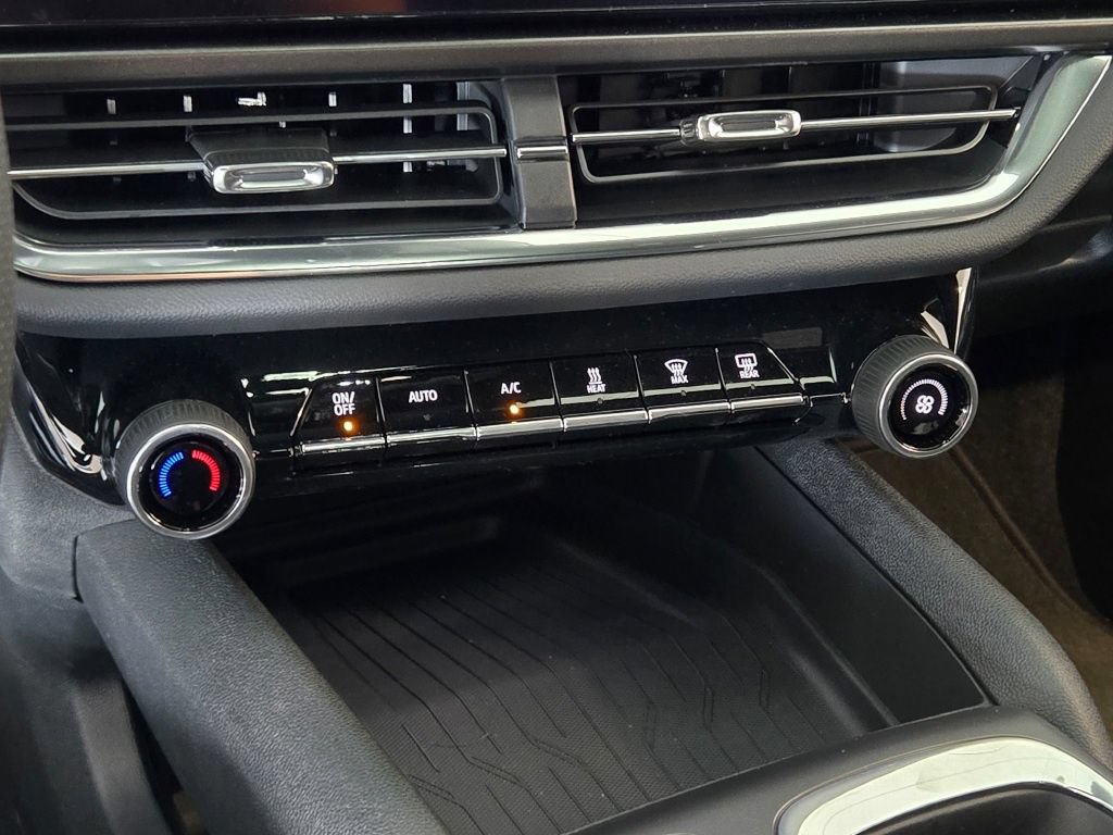 New 2026 Chevrolet Equinox EV LT FWD image 25