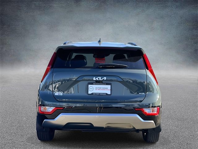 Used 2025 Kia Niro SX image 5