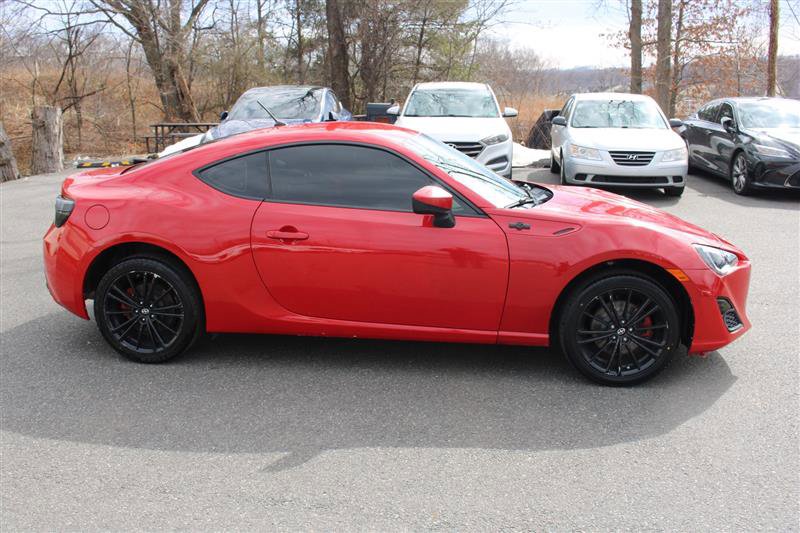 Used 2013 Scion FR-S image 9